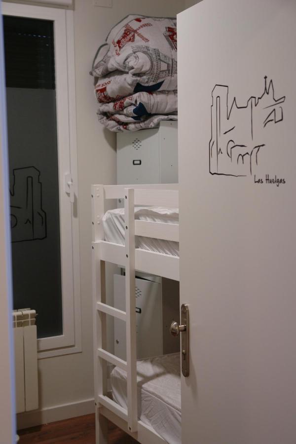 Hostel Trovadores Бургос Экстерьер фото