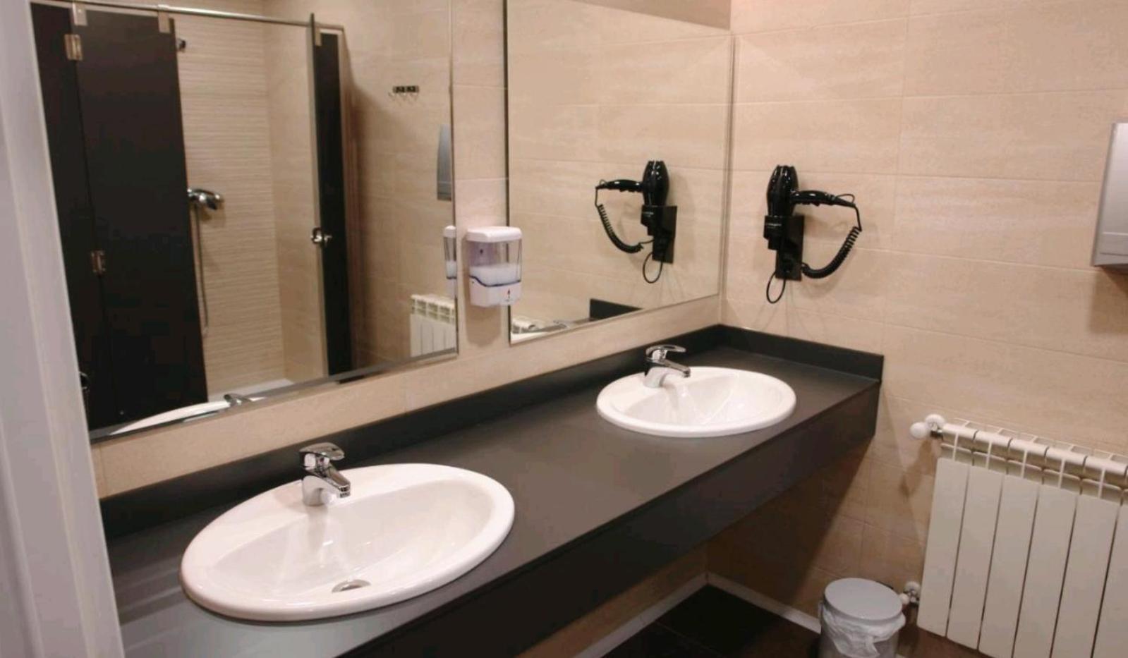 Hostel Trovadores Бургос Экстерьер фото